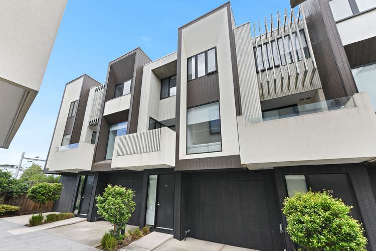 Main view of Homely townhouse listing, 60 Kokoda Place, Mordialloc VIC 3195