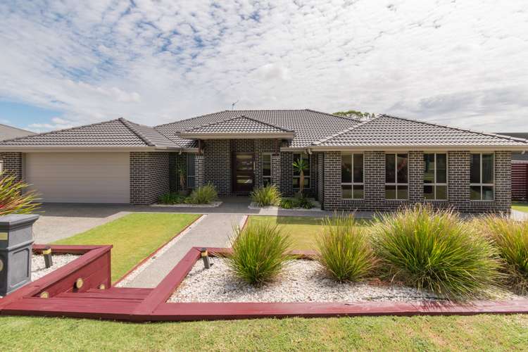 64 Doncaster Drive, Rosenthal Heights QLD 4370
