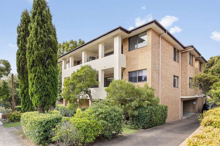 Main view of Homely unit listing, 2/52 Hudson Street, Hurstville NSW 2220