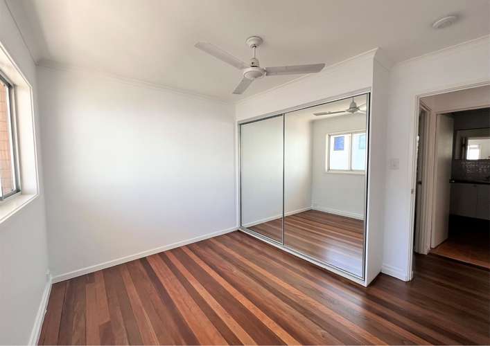 Fourth view of Homely unit listing, 6/4 Hedges Avenue, Mermaid Beach QLD 4218