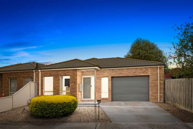 Main view of Homely house listing, 2/4 Falcon Street, Werribee VIC 3030