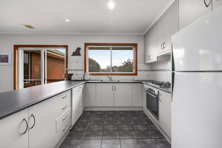 Sixth view of Homely house listing, 10 Marlow Court, Mount Gambier SA 5290