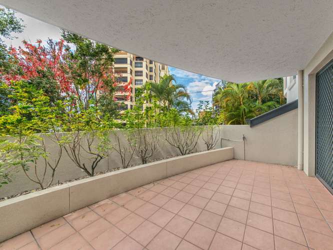 Fourth view of Homely unit listing, 2/240 Wellington Road, Kangaroo Point QLD 4169