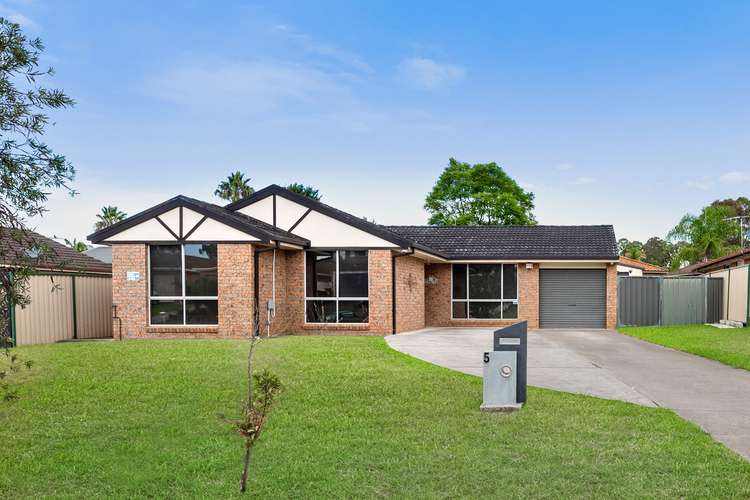 5 Valentine Place, Rosemeadow NSW 2560