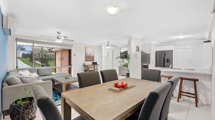 Fourth view of Homely house listing, 5 Valentine Place, Rosemeadow NSW 2560