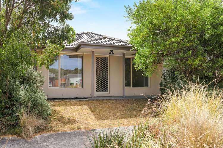18 Rosella Grove, Cowes VIC 3922