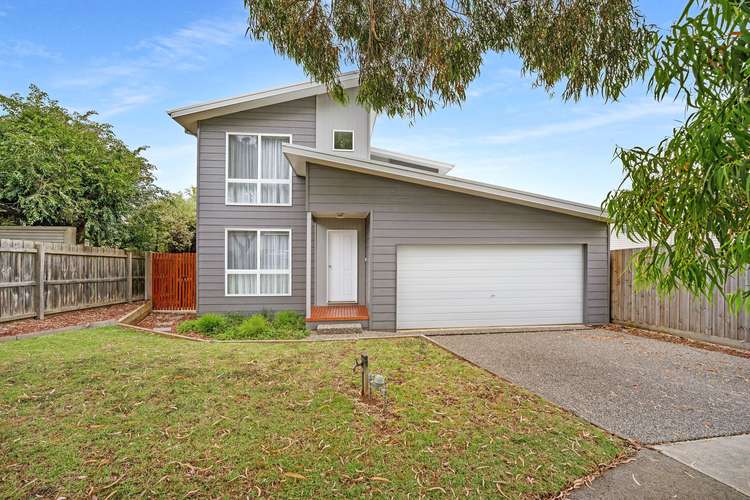 32 Norman Drive, Cowes VIC 3922