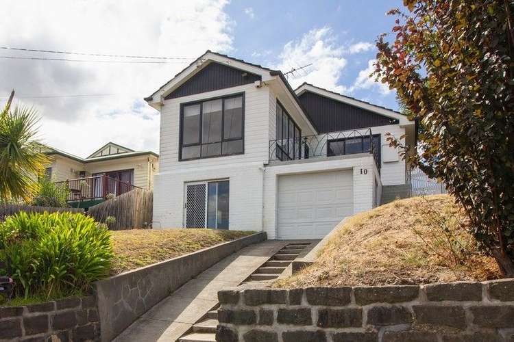 Main view of Homely house listing, 10 Devereaux Street, Oak Park VIC 3046