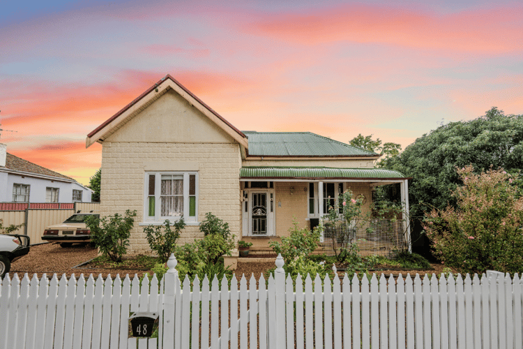 48 Victoria Street, Parkes NSW 2870