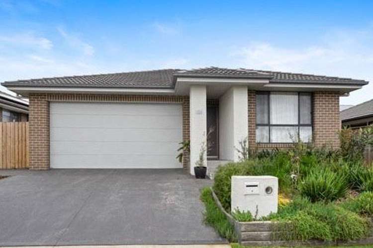 22 Hinton Loop, Oran Park NSW 2570