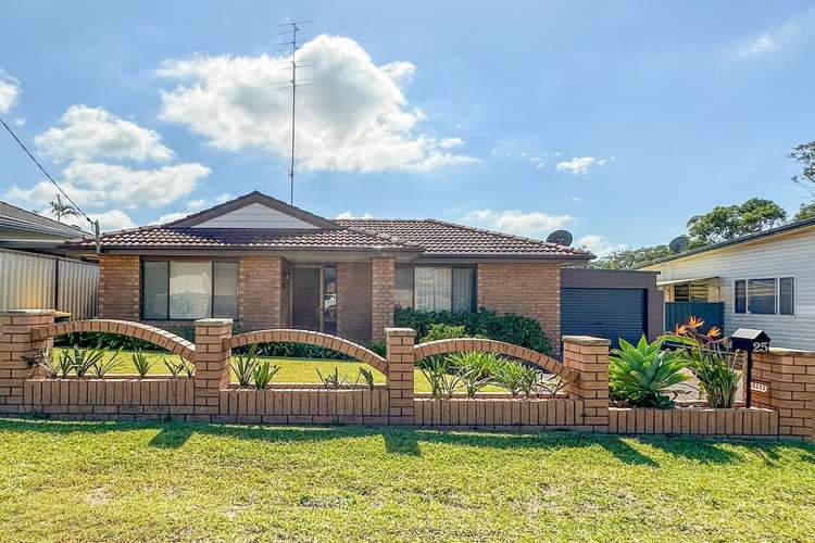 Main view of Homely house listing, 25 Charmhaven Avenue, Charmhaven NSW 2263