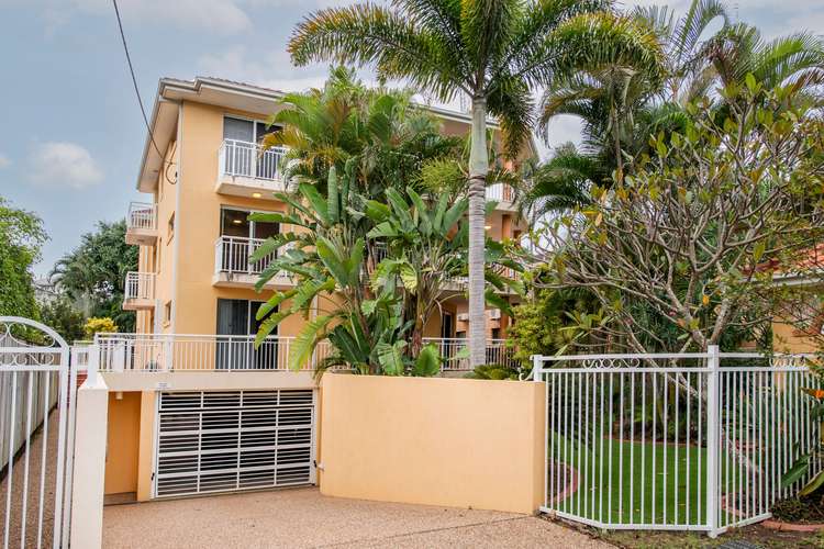Fourth view of Homely apartment listing, 3/37 Chelsea Avenue, Broadbeach QLD 4218