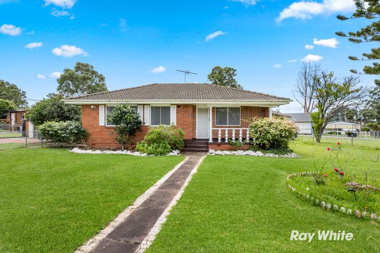 Main view of Homely house listing, 71 Mindanao Avenue, Lethbridge Park NSW 2770