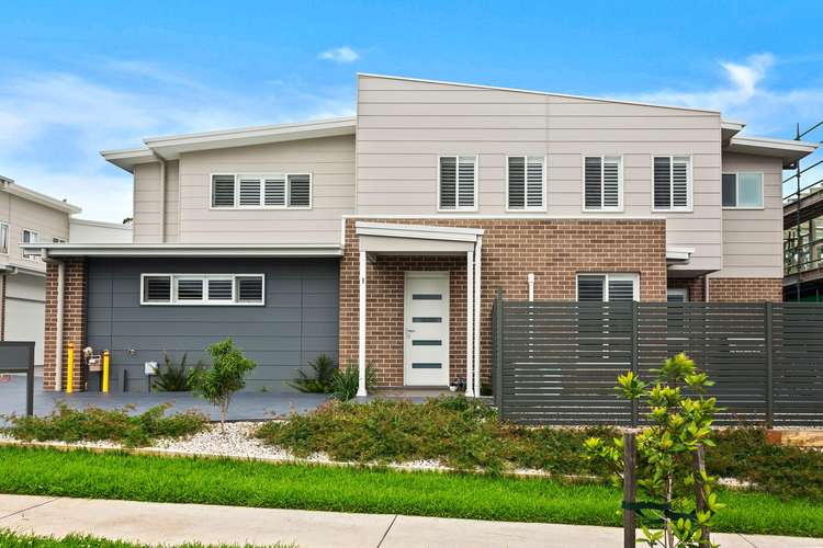 Main view of Homely townhouse listing, 1/15 Brae Road, Albion Park NSW 2527