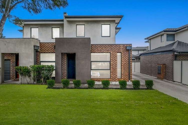 Main view of Homely house listing, 2/26 Lerina Street, Oakleigh East VIC 3166