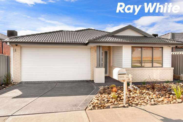 49 Fable Way, Cranbourne East VIC 3977