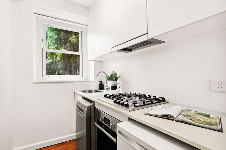 Third view of Homely apartment listing, 6/4 Macleay Street, Potts Point NSW 2011