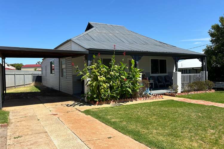 110 Wallace Street, Coolamon NSW 2701