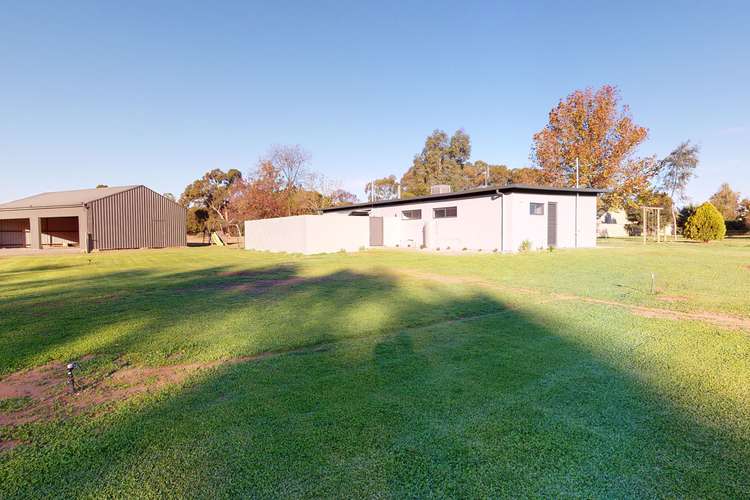 Main view of Homely house listing, 5 River Oaks Drive, Swan Hill VIC 3585