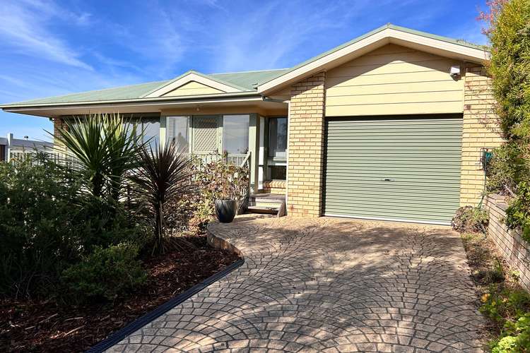 12 Hillside Avenue, Inverloch VIC 3996