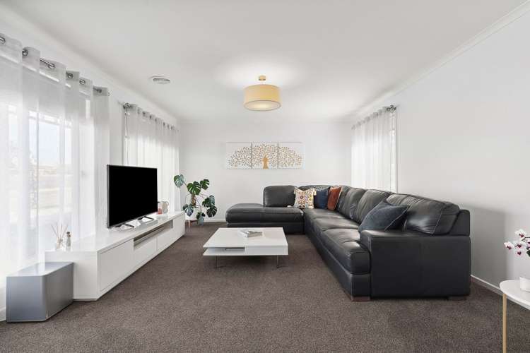 Second view of Homely house listing, 3 Betty Court, Lara VIC 3212