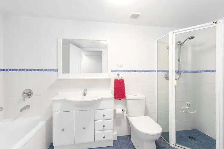 Sixth view of Homely unit listing, 17/552 Pacific Highway, Chatswood NSW 2067