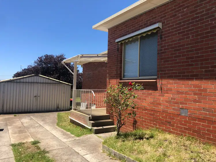 26 Erskine Avenue