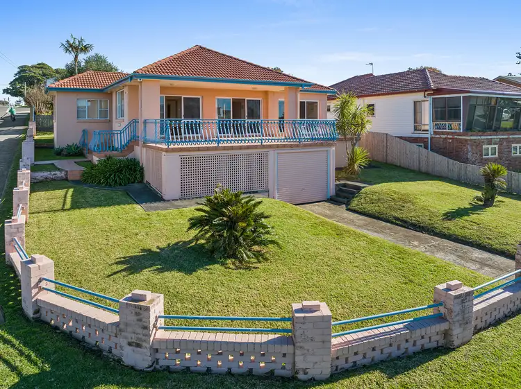 Fourth view of Homely house listing, 1 Gardeners Crescent, Shellharbour NSW 2529