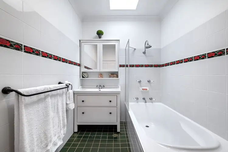 Sixth view of Homely house listing, 4 Alexander Crescent, Macquarie Fields NSW 2564