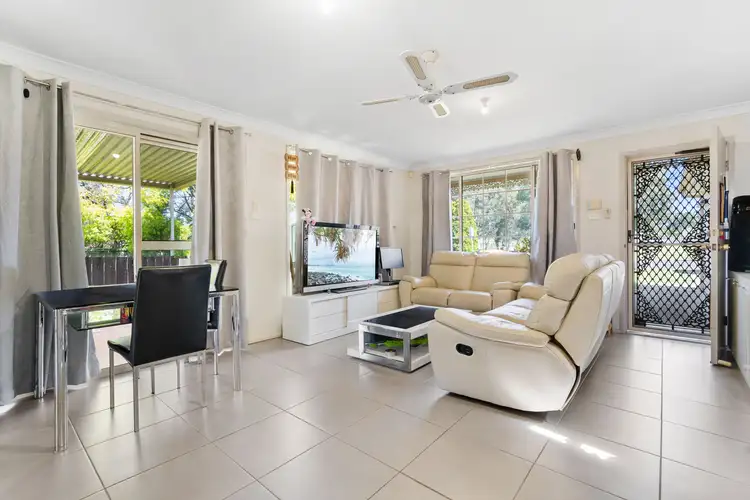 Second view of Homely house listing, 2/38 Fuchsia Crescent, Macquarie Fields NSW 2564