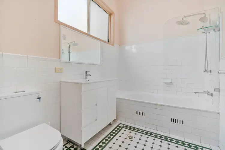 Sixth view of Homely house listing, 2/38 Fuchsia Crescent, Macquarie Fields NSW 2564