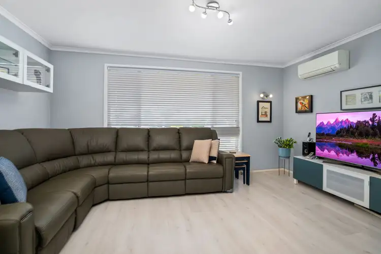 Sixth view of Homely house listing, 10 Cress Place, Macquarie Fields NSW 2564