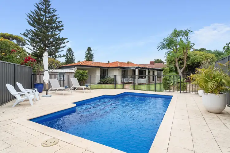 Second view of Homely house listing, 7 Galant Close, Kallaroo WA 6025