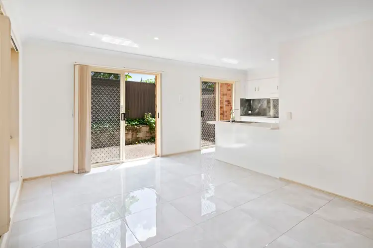 Fourth view of Homely townhouse listing, 4/202-204 Queen Street, Southport QLD 4215