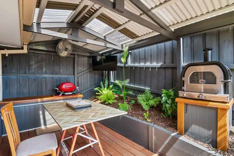 Second view of Homely unit listing, 4/31 Felix Grove, Mooroolbark VIC 3138
