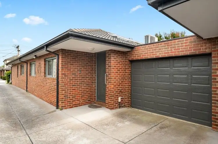 Main view of Homely unit listing, 2/8 Francesco Street, Bentleigh East VIC 3165