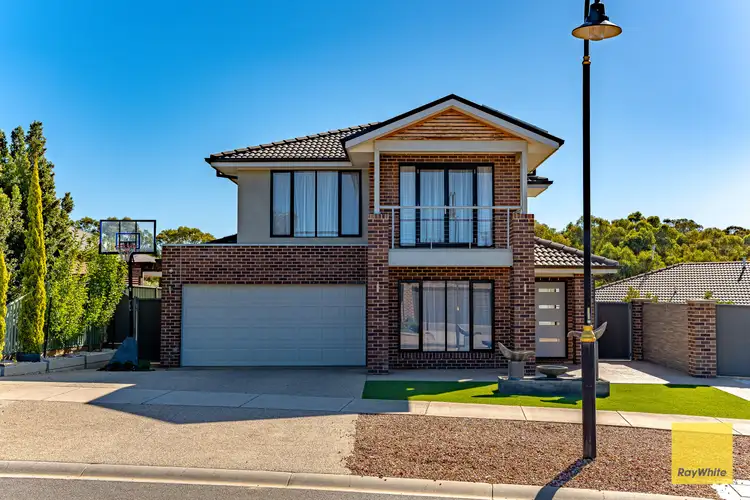 Main view of Homely house listing, 6 Roxburgh Crescent, Junortoun VIC 3551