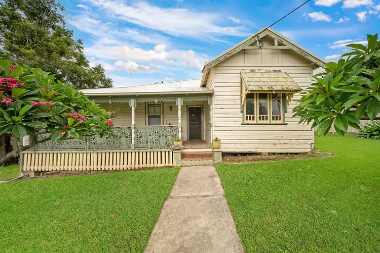 76 Mackay Street
