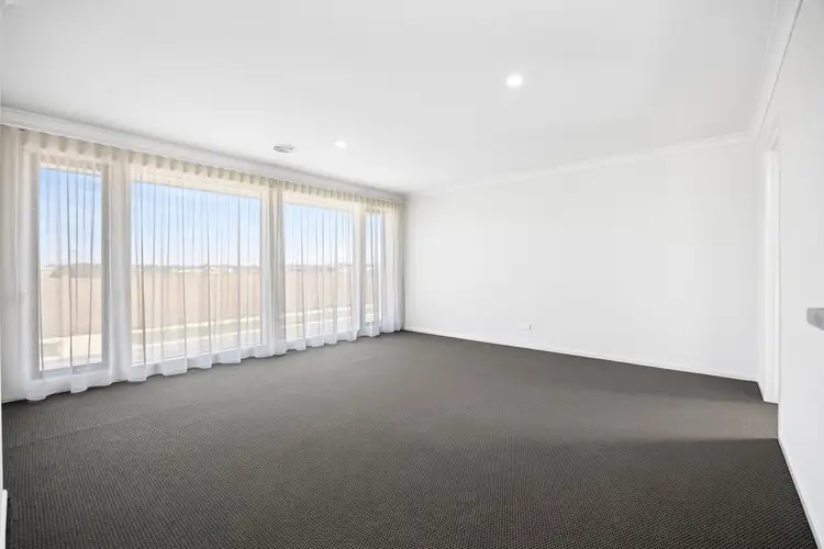 Fifth view of Homely house listing, 2 Bronzewing Way, Lara VIC 3212