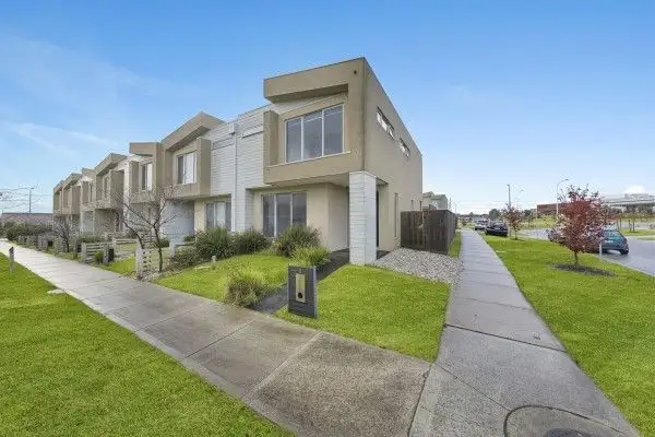 Main view of Homely house listing, 2 Nanea Path, Cranbourne VIC 3977