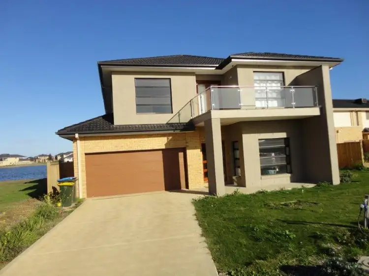 21 Spraypoint Dr