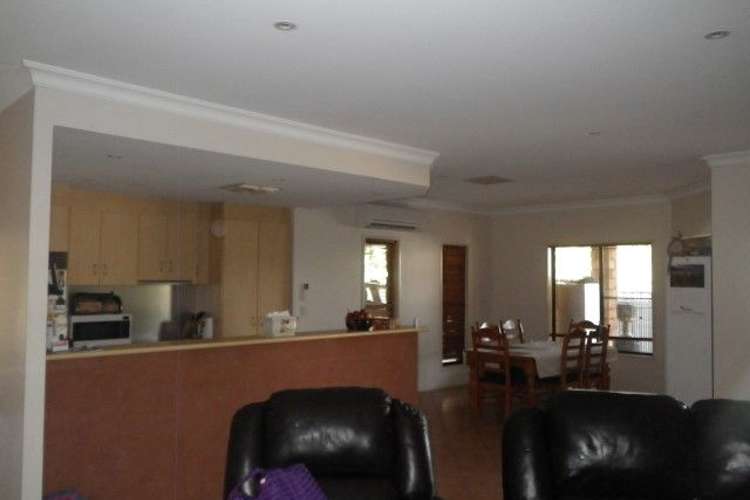 Fifth view of Homely house listing, 2 Felicity Court, Roma QLD 4455
