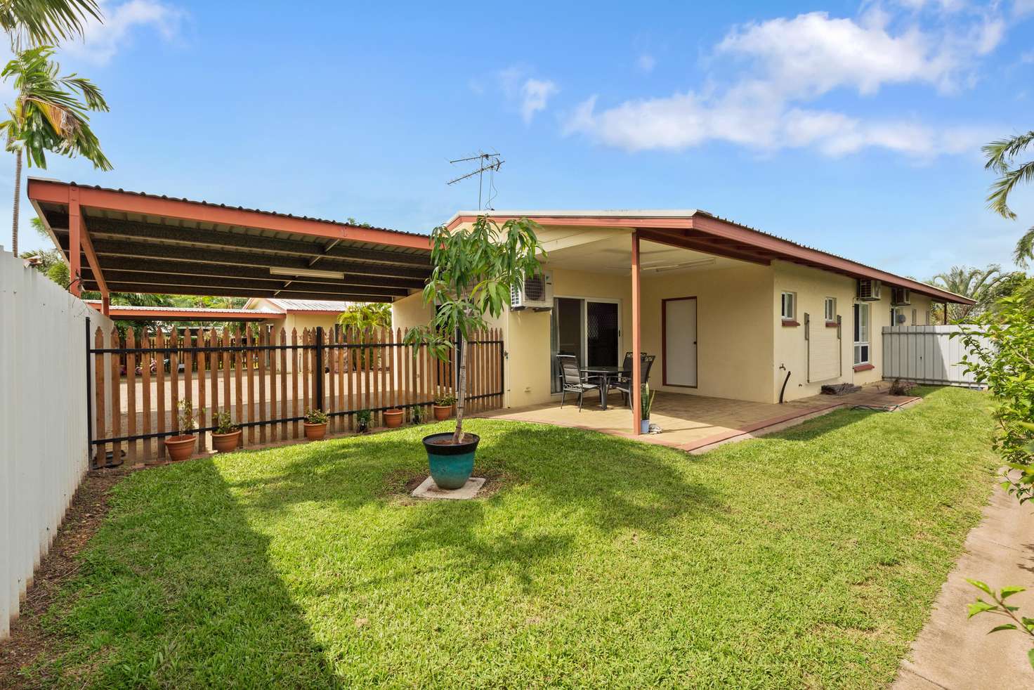 Main view of Homely unit listing, 2/6 Forrest Parade, Bakewell NT 832