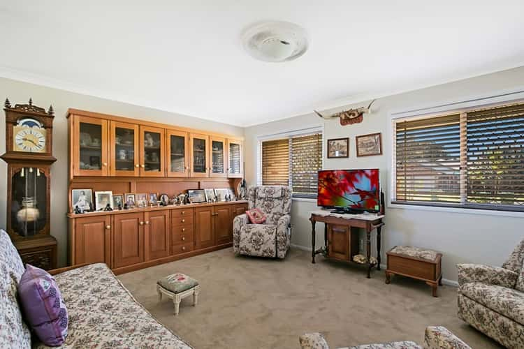 Second view of Homely house listing, 4 Bouganvillea Drive, Middle Ridge QLD 4350