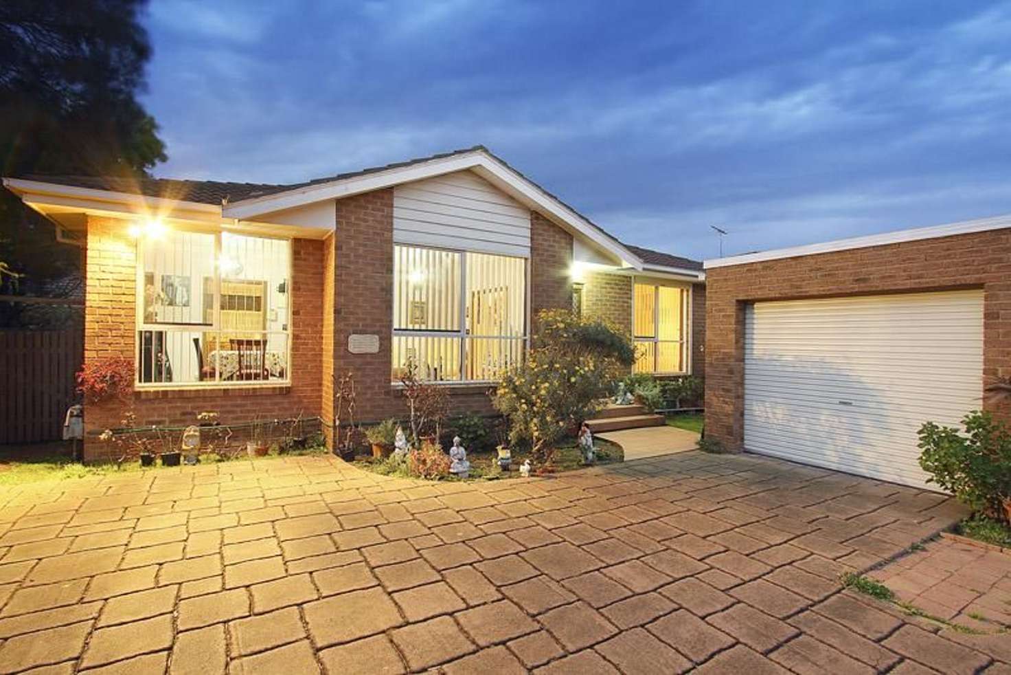 Main view of Homely villa listing, 2/5 Coorigil Road, Carnegie VIC 3163