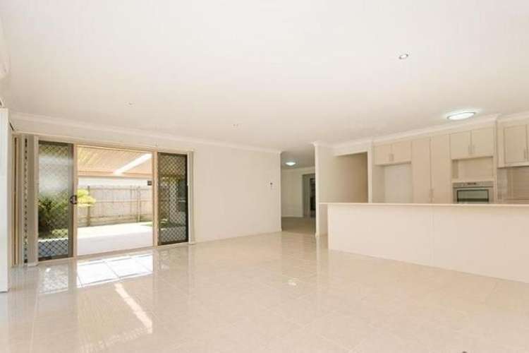 Fourth view of Homely house listing, 2 Cassia Street, Bridgeman Downs QLD 4035