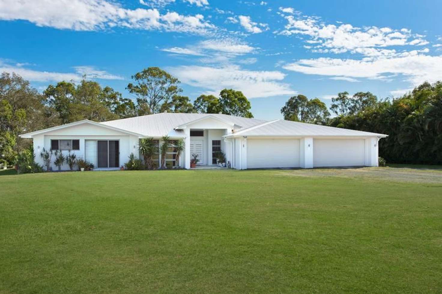 Main view of Homely acreageSemiRural listing, 2799 Old Cleveland Road, Chandler QLD 4155