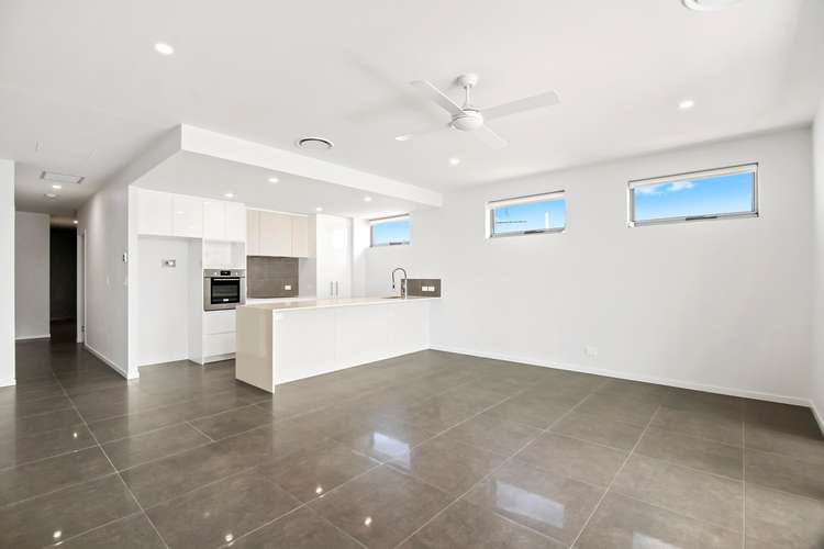 Fourth view of Homely unit listing, 2/305 Bradman Avenue, Maroochydore QLD 4558