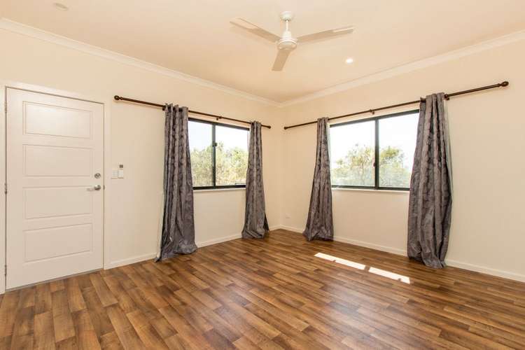 Second view of Homely house listing, 10 Sariago Terrace, Bilingurr WA 6725