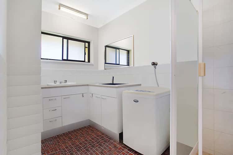 Fifth view of Homely unit listing, 4/39 Chelsea Avenue, Broadbeach QLD 4218